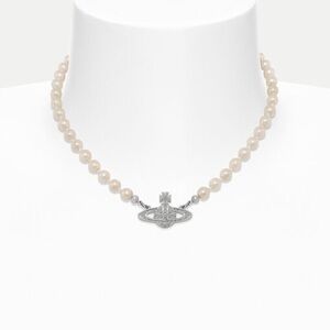Vivienne Westwood Pearl Choker